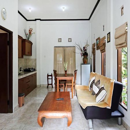 Rumah Akira Seminyak Exterior foto